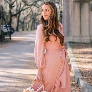 NWT Gal Meets Glam Jennifer in Mauve Size 8